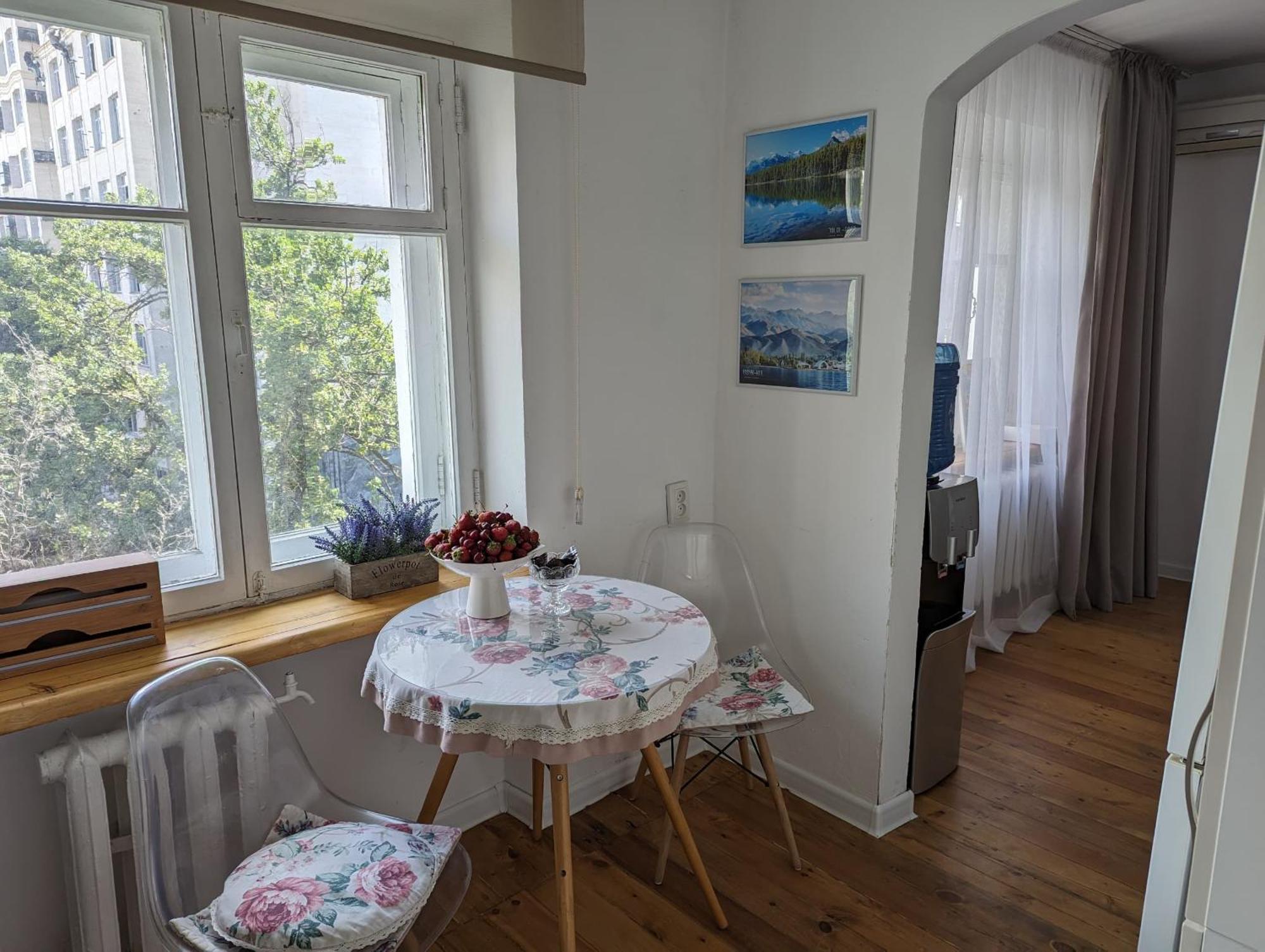 Moonflower Residence 4645 Bishkek Ngoại thất bức ảnh