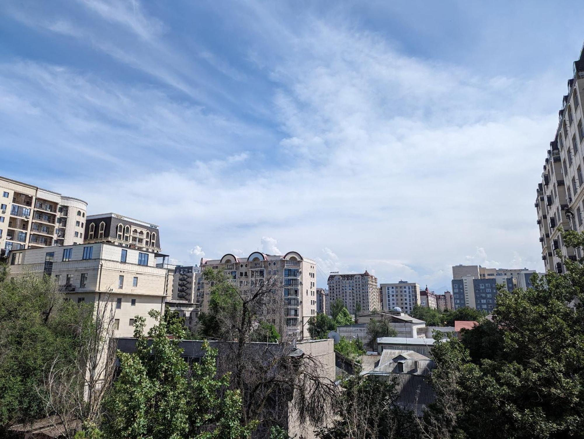 Moonflower Residence 4645 Bishkek Ngoại thất bức ảnh